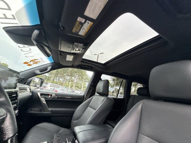 Certified 2022 Lexus GX 460 Premium w/ Premium Package AWD/4WD image 22
