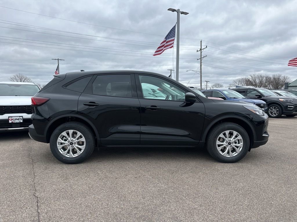 New 2026 Ford Escape Active image 3