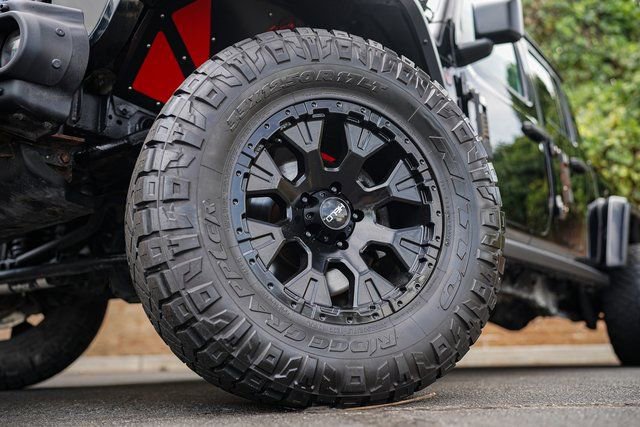 Used 2020 Jeep Gladiator Rubicon image 17