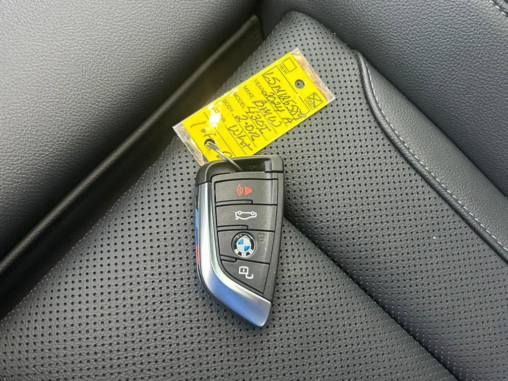 Used 2024 BMW 430i Coupe w/ M Sport Package image 41