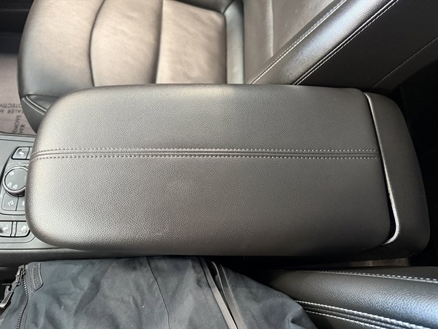 Used 2024 GMC Terrain SLT image 43