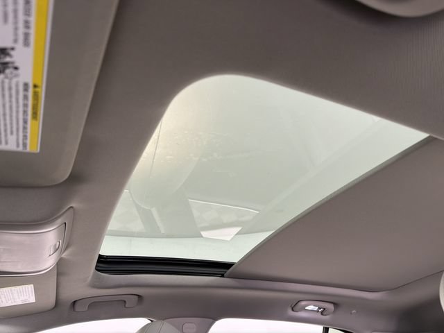 Used 2023 Cadillac XT4 Premium Luxury FWD image 3