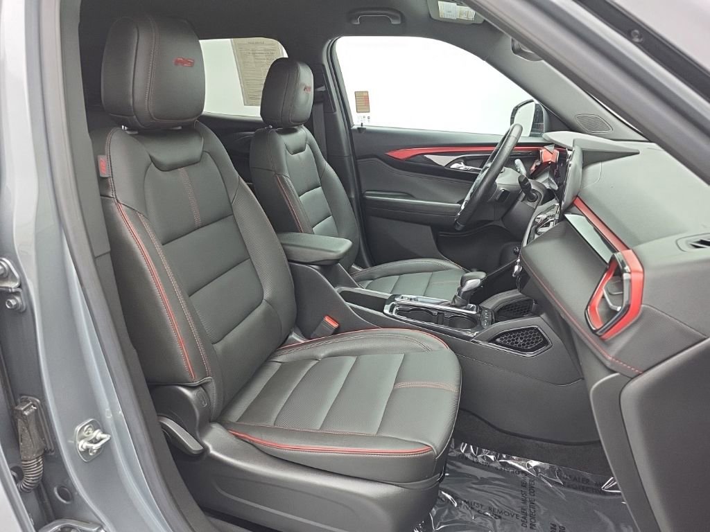 Used 2024 Chevrolet TrailBlazer RS w/ Convenience Package AWD/4WD image 41