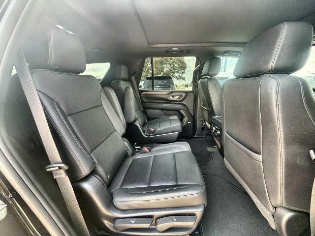 Used 2023 Chevrolet Tahoe Z71 w/ Luxury Package AWD/4WD image 26