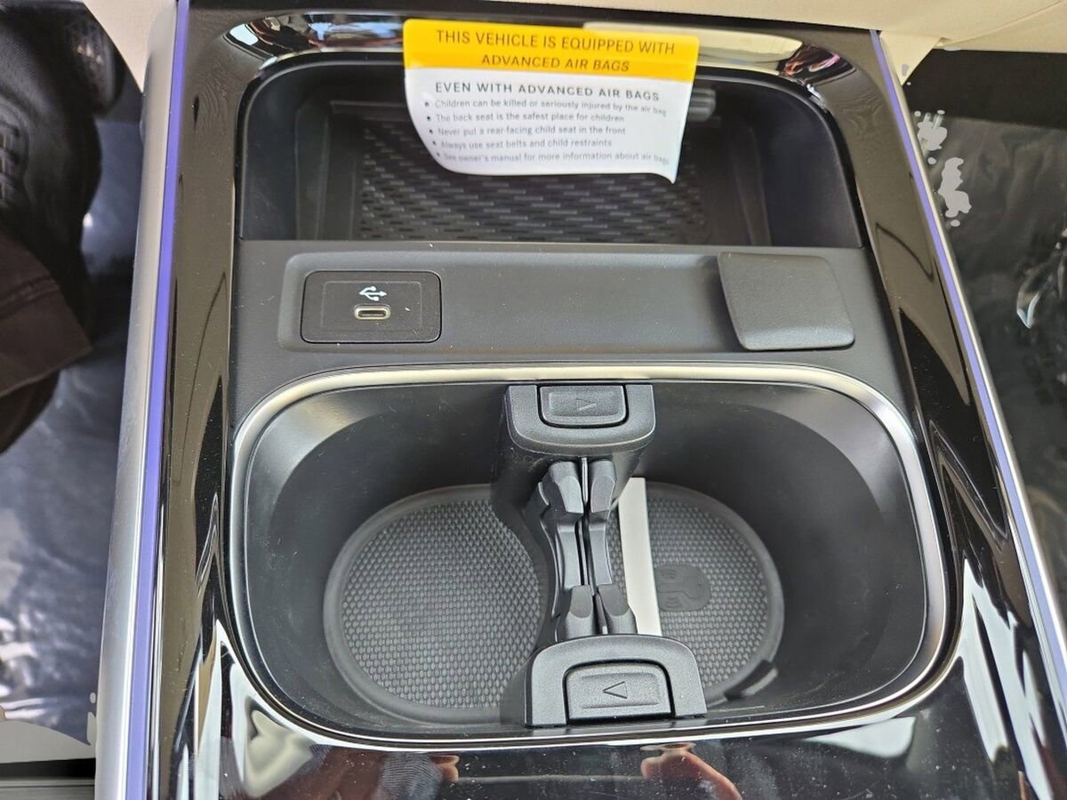 New 2026 Mercedes-Benz GLB 250 image 27