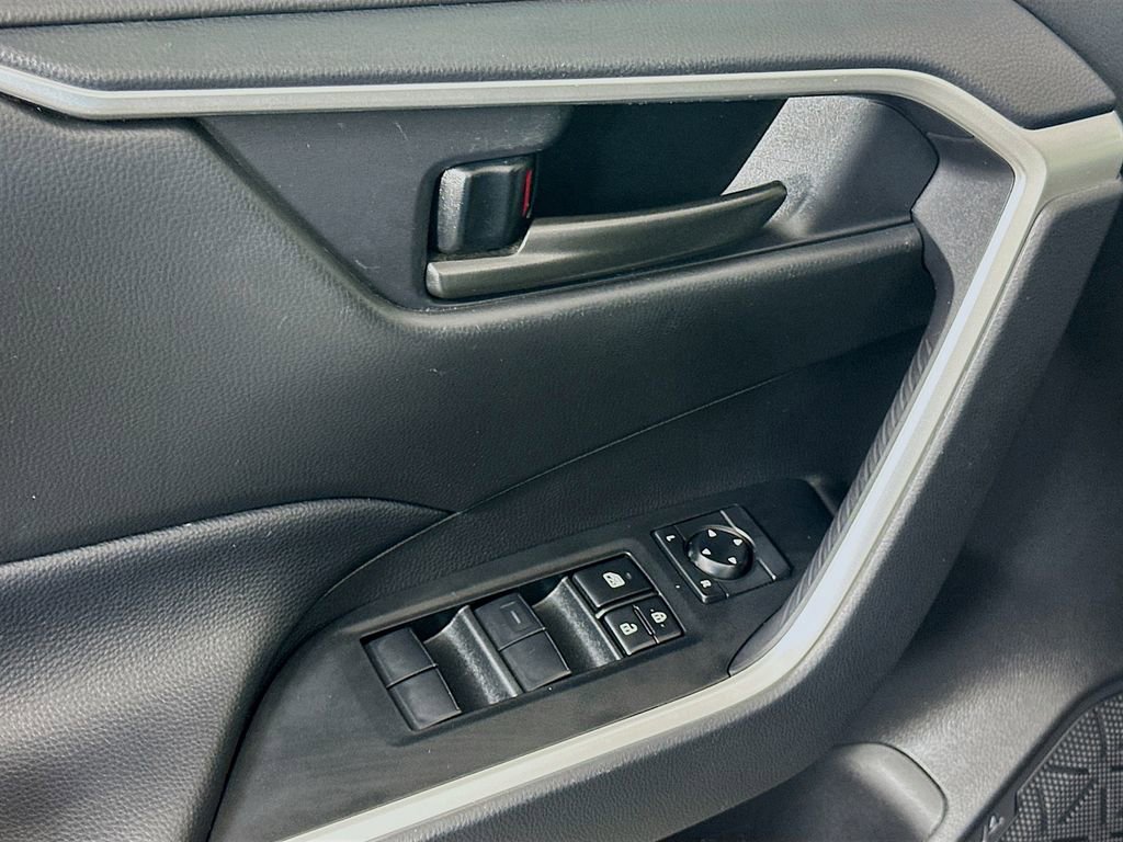 Certified 2024 Toyota RAV4 LE FWD image 18
