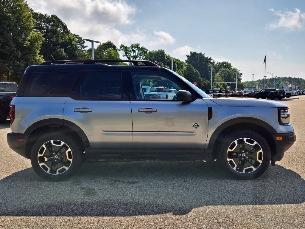 Used 2023 Ford Bronco Sport Outer Banks w/ Tech Package AWD/4WD image 7