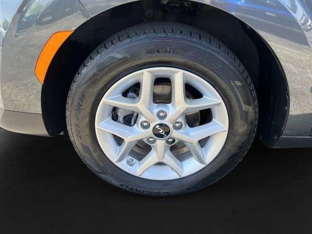 Used 2023 Kia Soul LX w/ LX Technology Package image 11