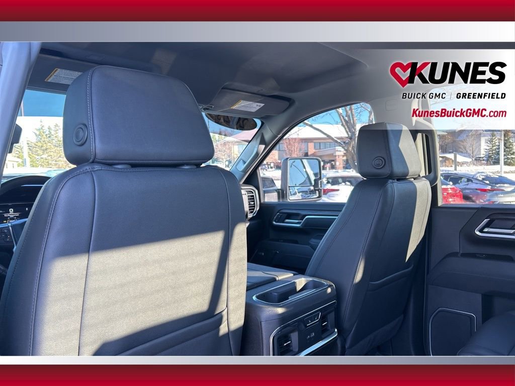 Used 2025 GMC Sierra 2500 SLT w/ SLT Premium Package image 40