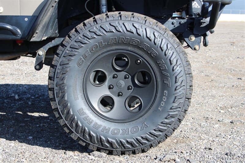 Used 1988 Jeep Wrangler Sahara AWD/4WD image 16