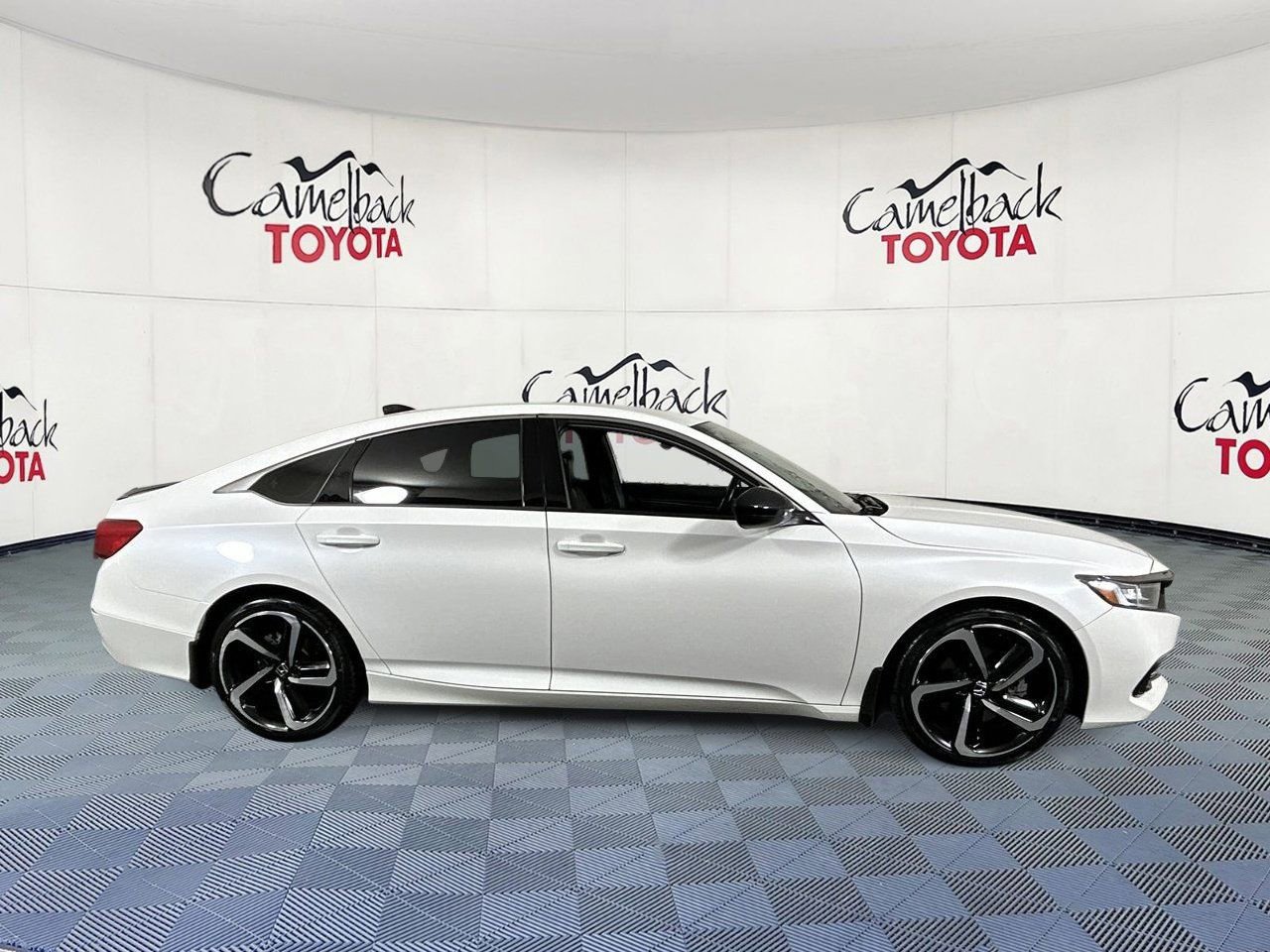Used 2022 Honda Accord Sport image 9