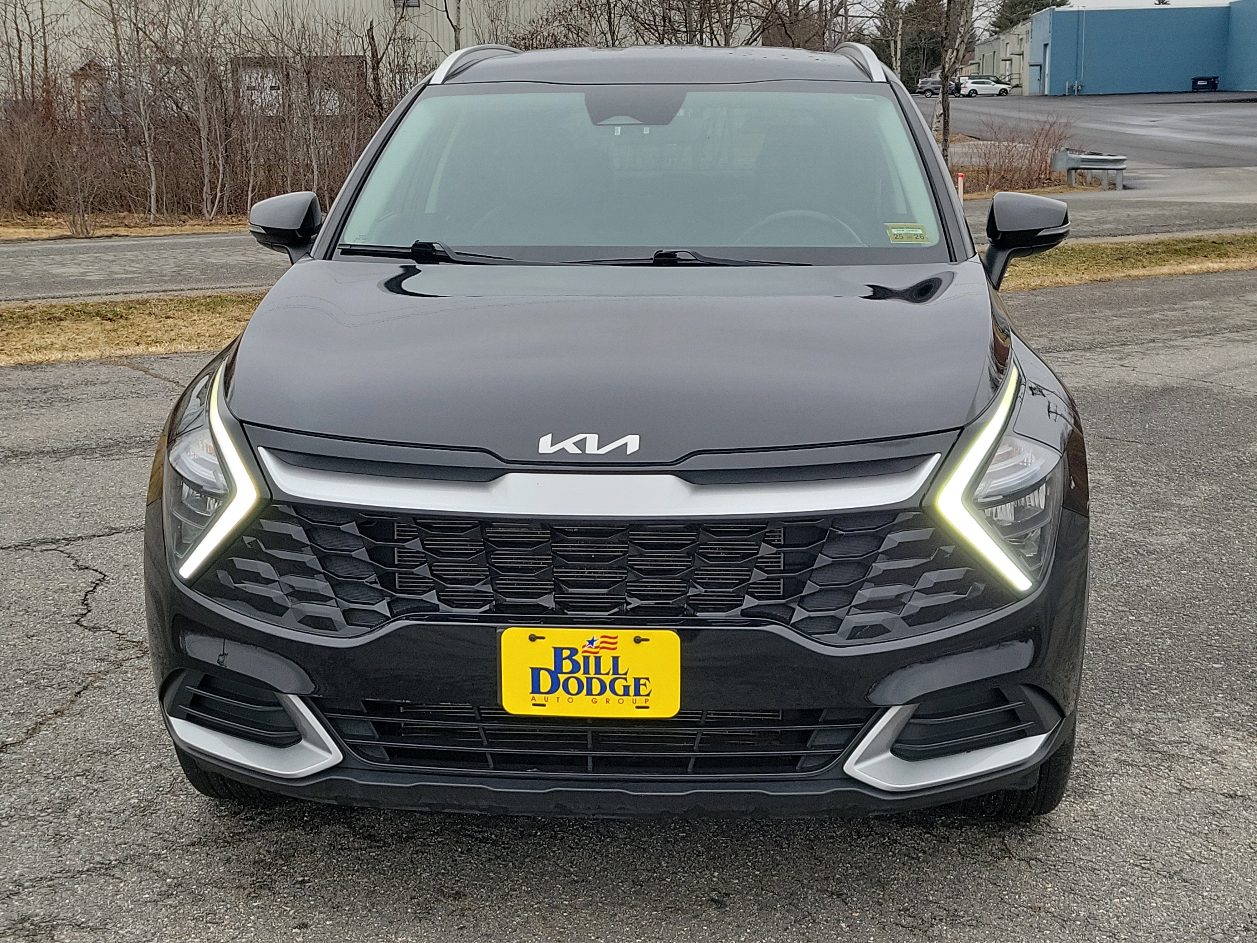 Used 2023 Kia Sportage EX AWD/4WD image 2