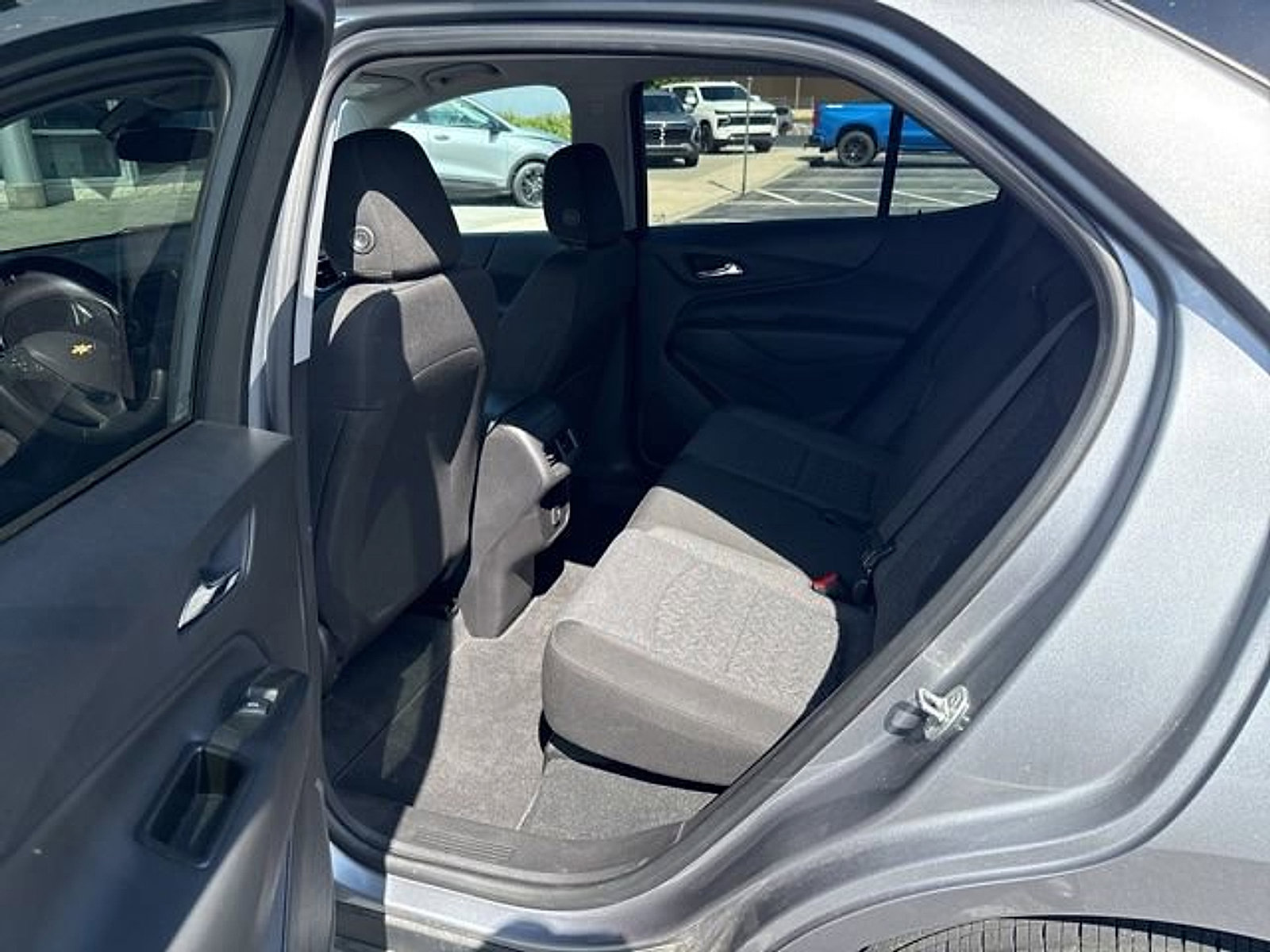Used 2024 Chevrolet Equinox LT FWD image 19