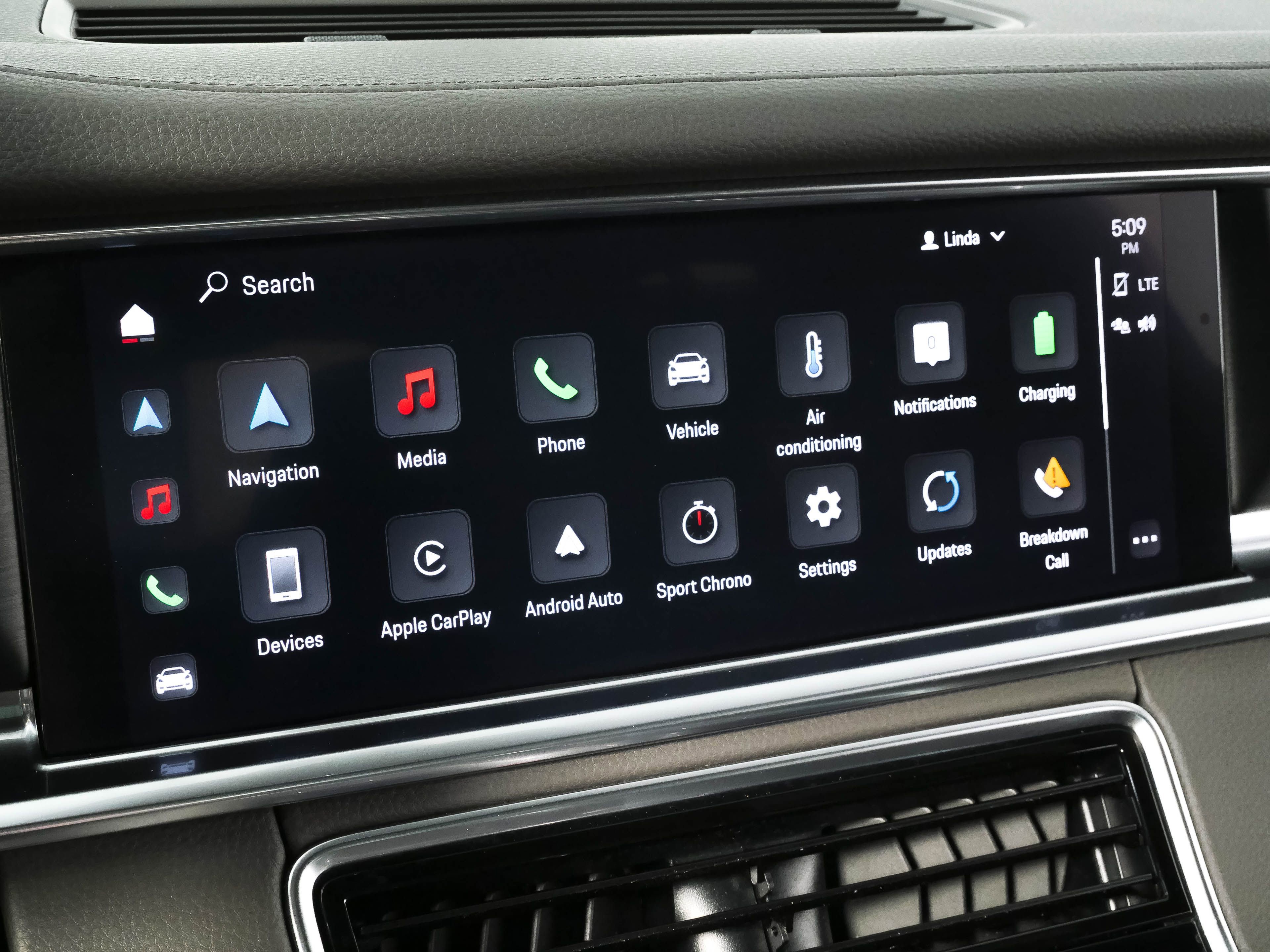 Certified 2023 Porsche Panamera AWD/4WD image 14