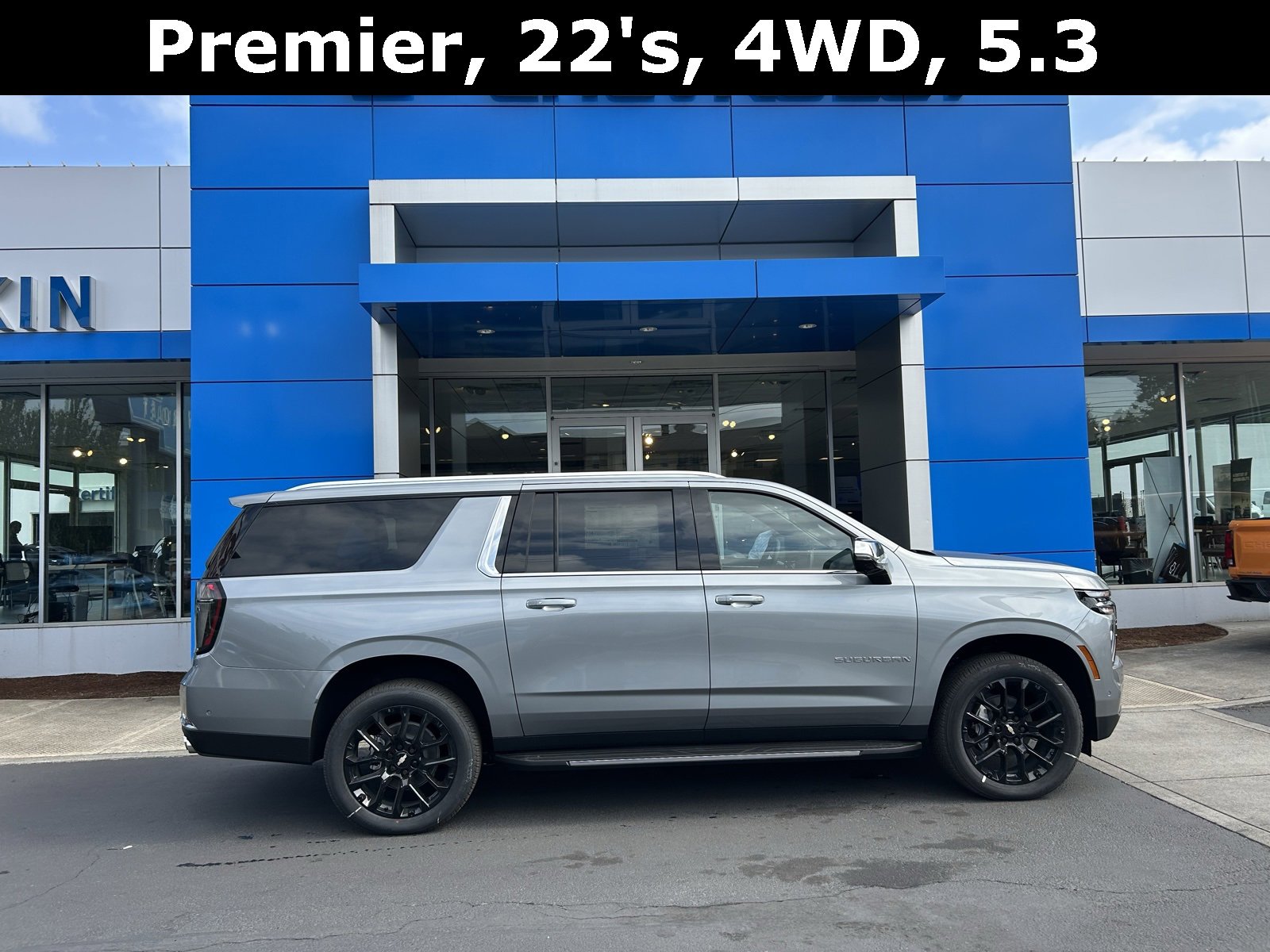 New 2025 Chevrolet Suburban Premier image 5