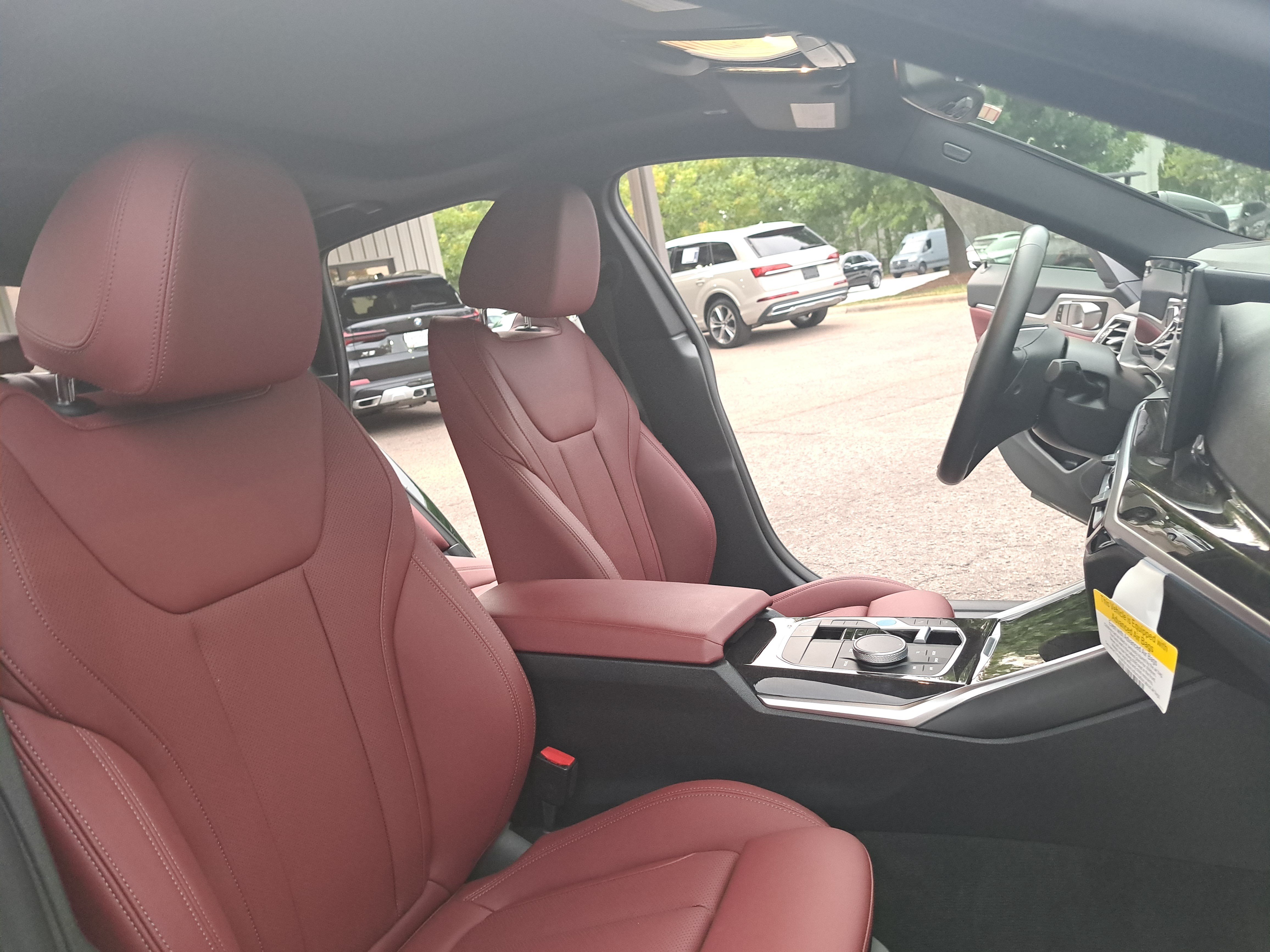 Used 2024 BMW i4 eDrive35 w/ Premium Package RWD image 10