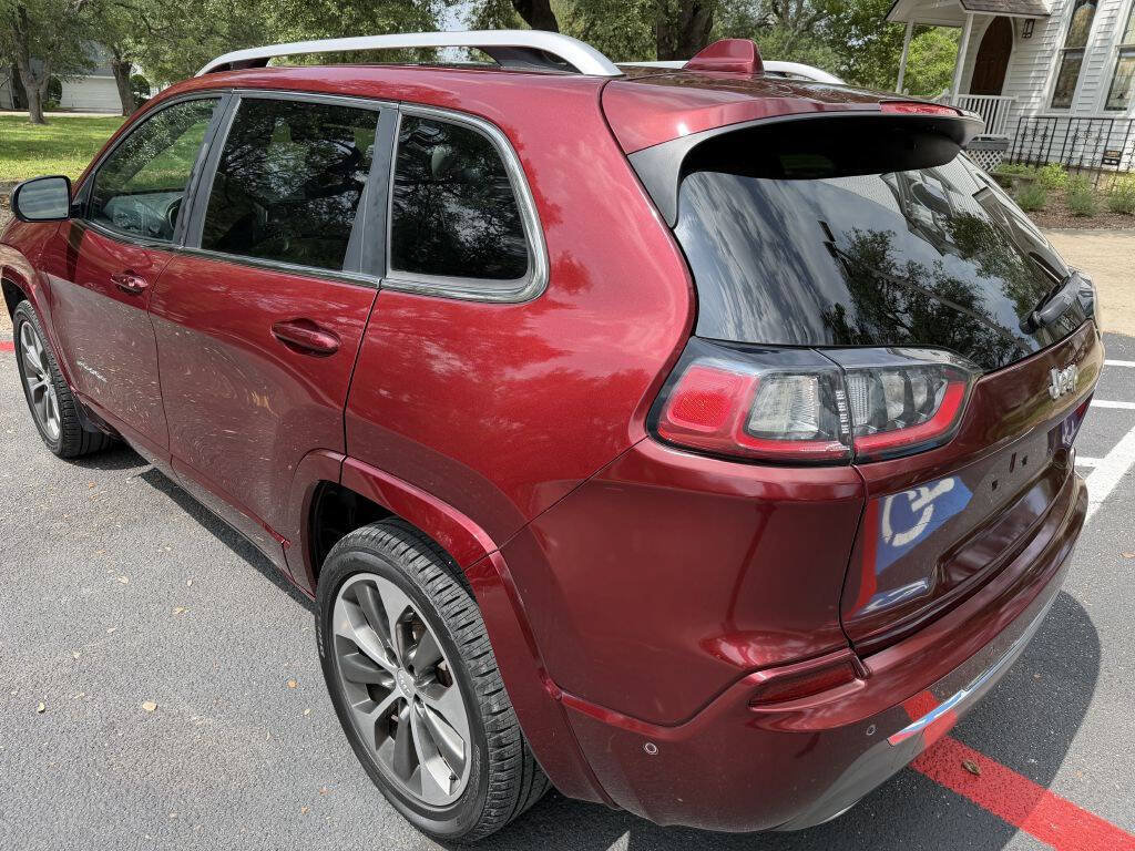 Used 2019 Jeep Cherokee Overland w/ Technology Group FWD image 3