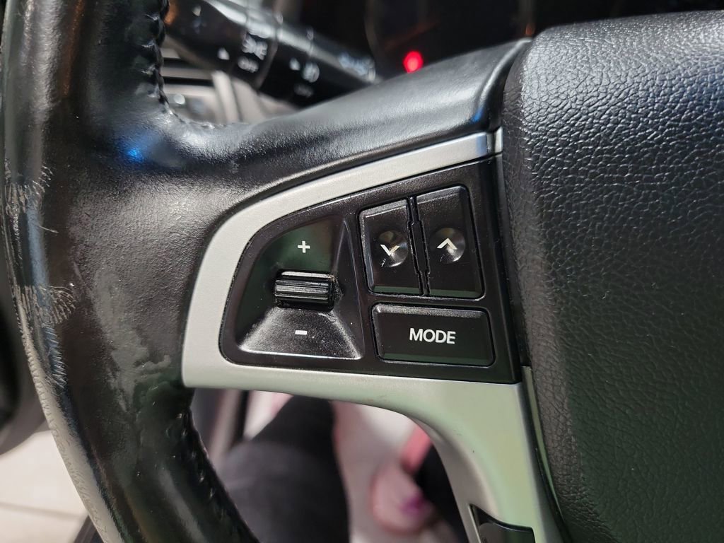 Used 2013 Hyundai Accent SE image 38