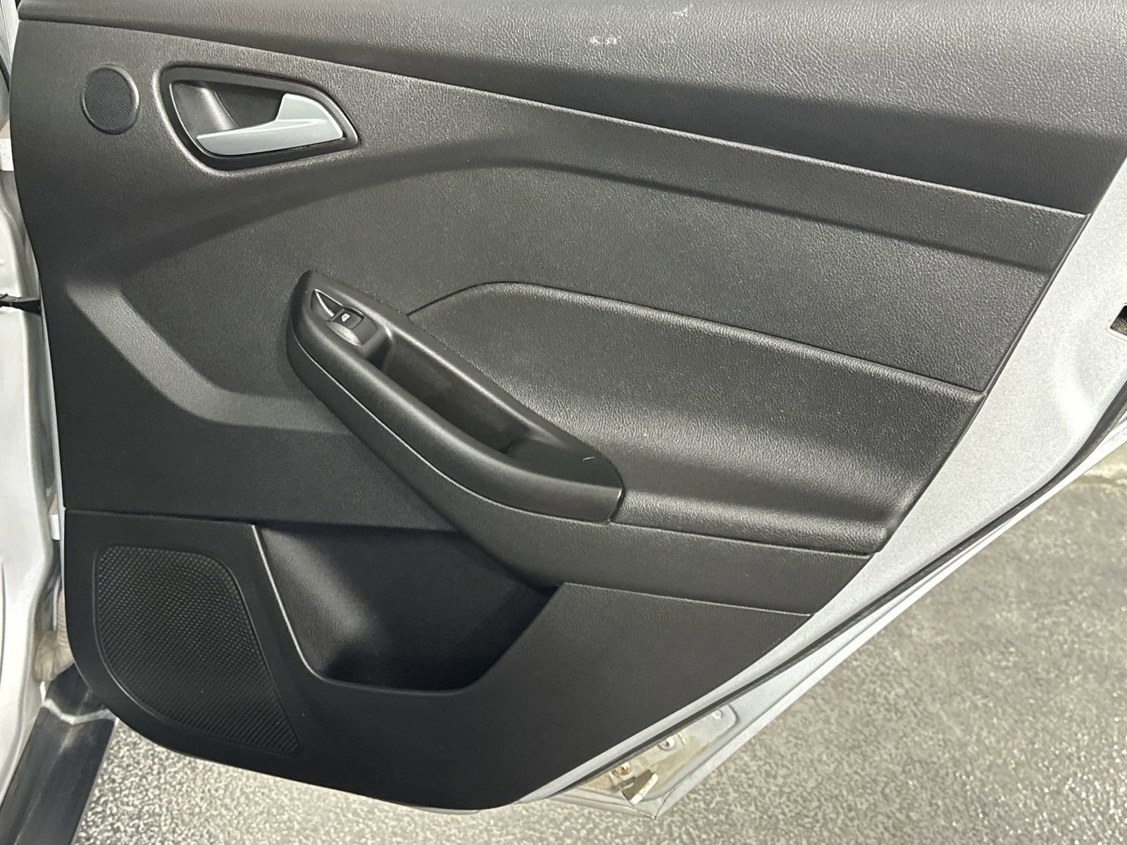 Used 2018 Ford Focus SEL w/ Cold Weather Package image 33