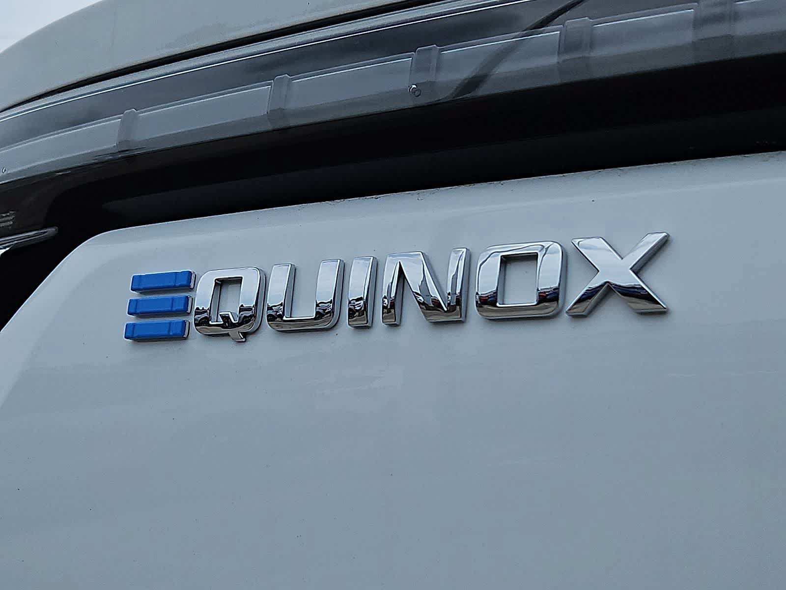New 2026 Chevrolet Equinox EV LT w/ Convenience Package II FWD image 25