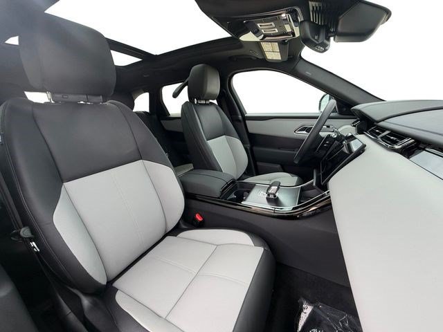 Certified 2026 Land Rover Range Rover Velar Dynamic SE AWD/4WD image 16