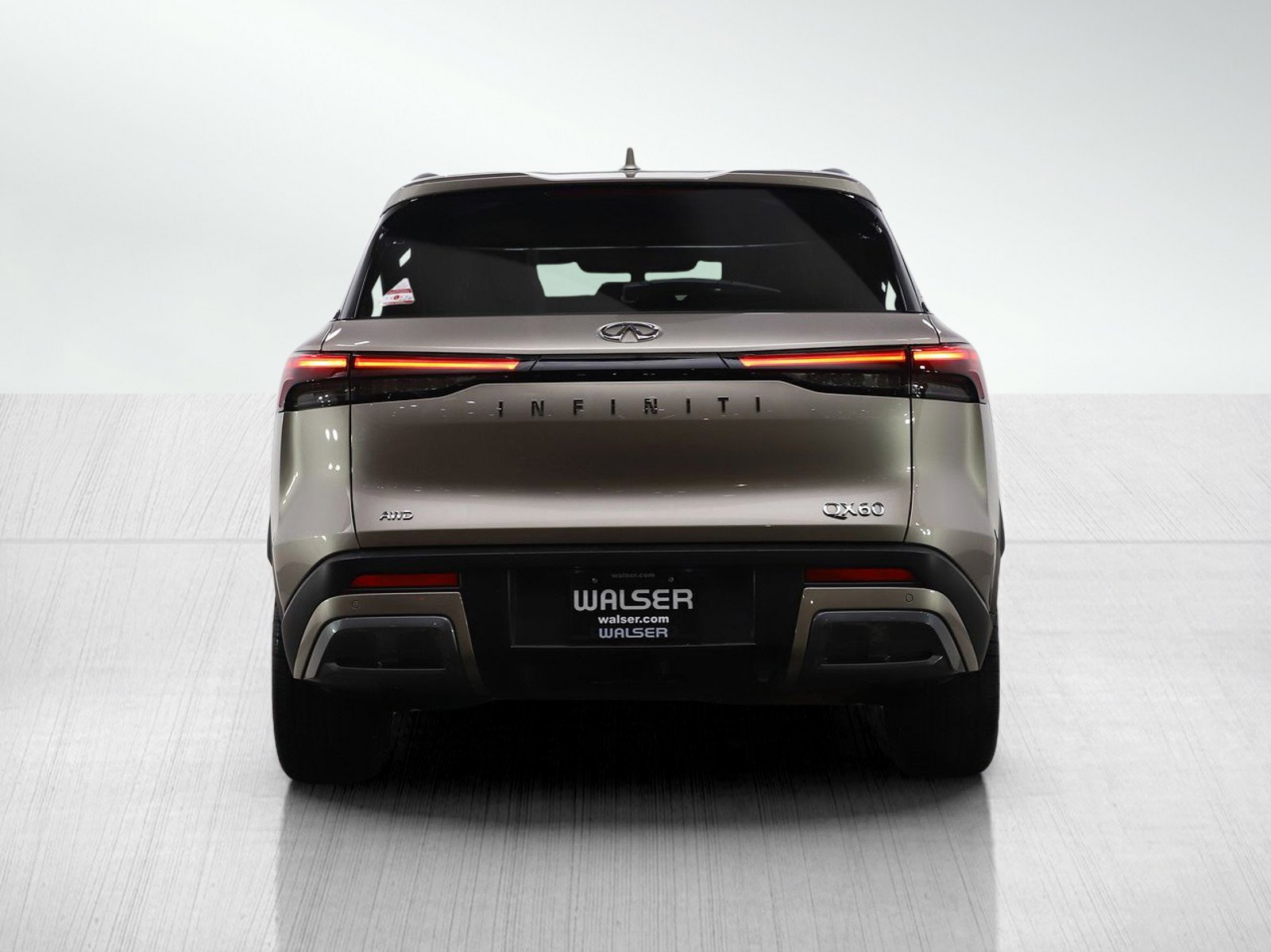 Used 2024 INFINITI QX60 Sensory image 4