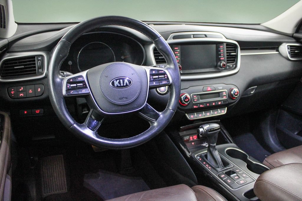 Used 2019 Kia Sorento SX w/ SX Touring Package AWD/4WD image 17