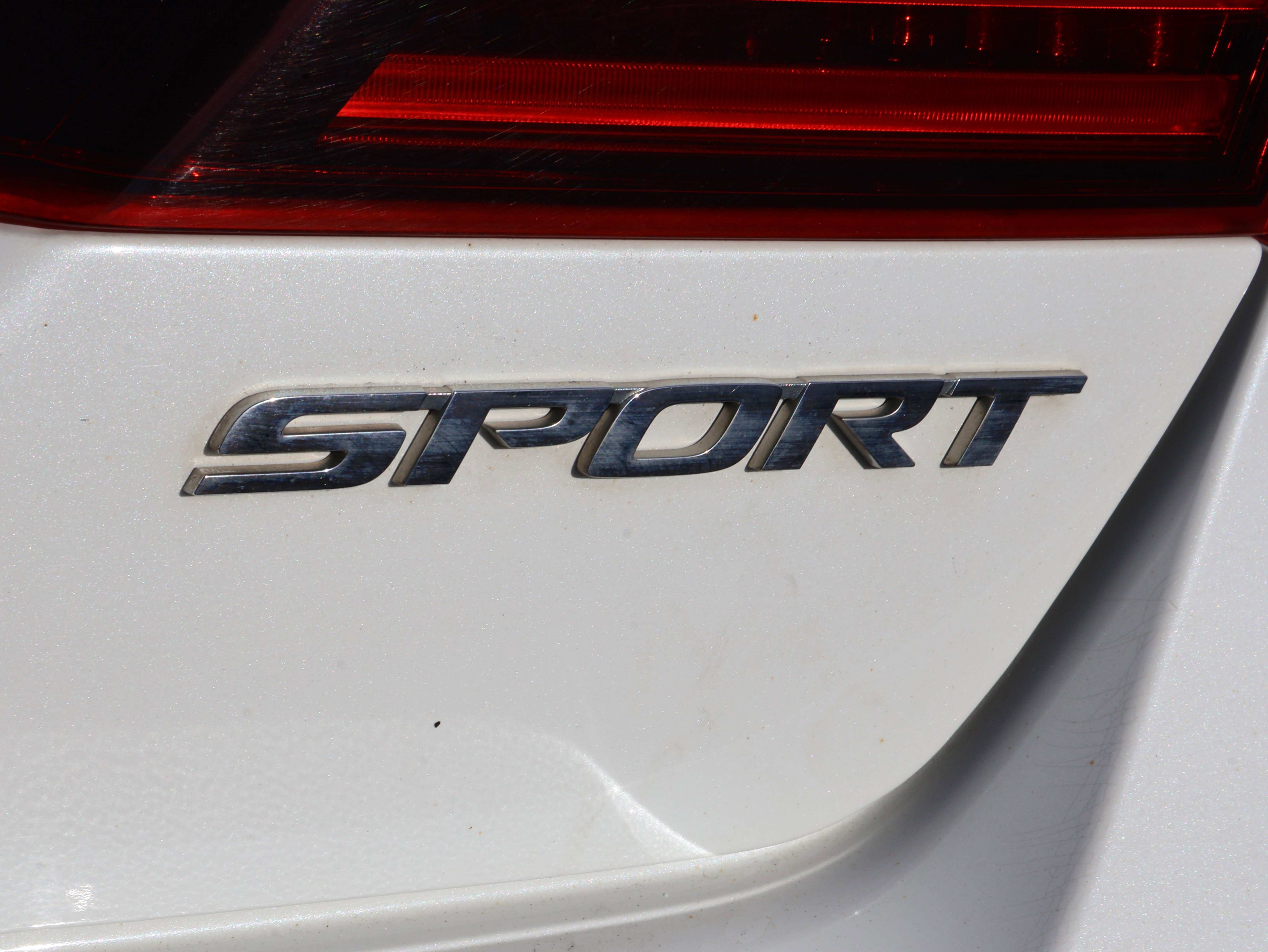 Used 2016 Honda Accord Sport image 16