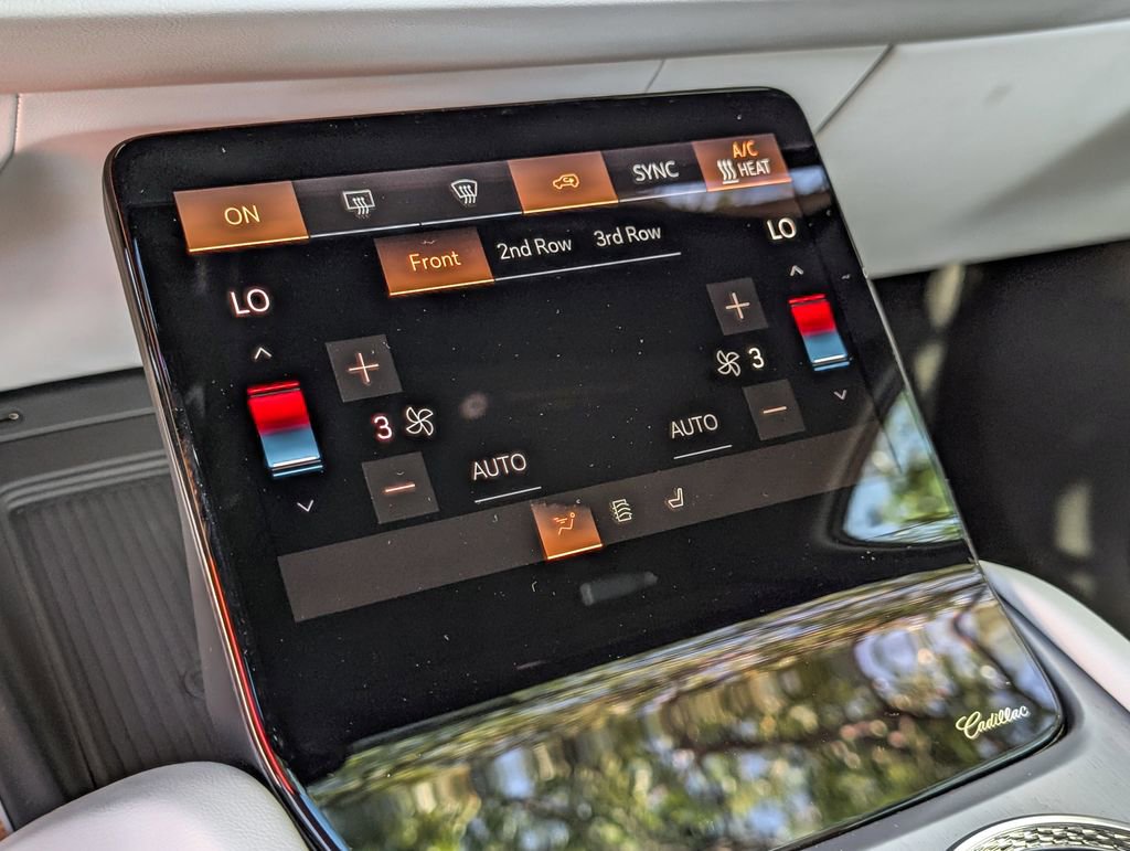 New 2026 Cadillac Vistiq Sport AWD/4WD image 31