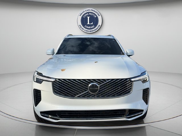 Certified 2025 Volvo XC90 B5 Core AWD/4WD image 6