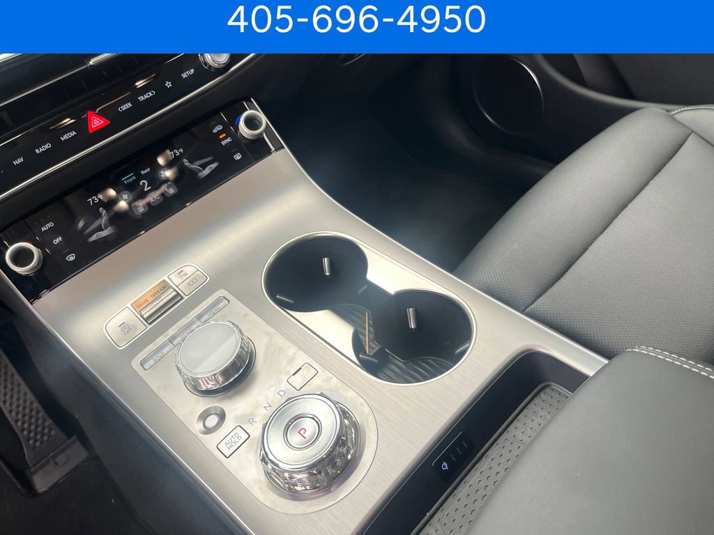 Certified 2026 Genesis GV70 2.5T Select AWD/4WD image 31