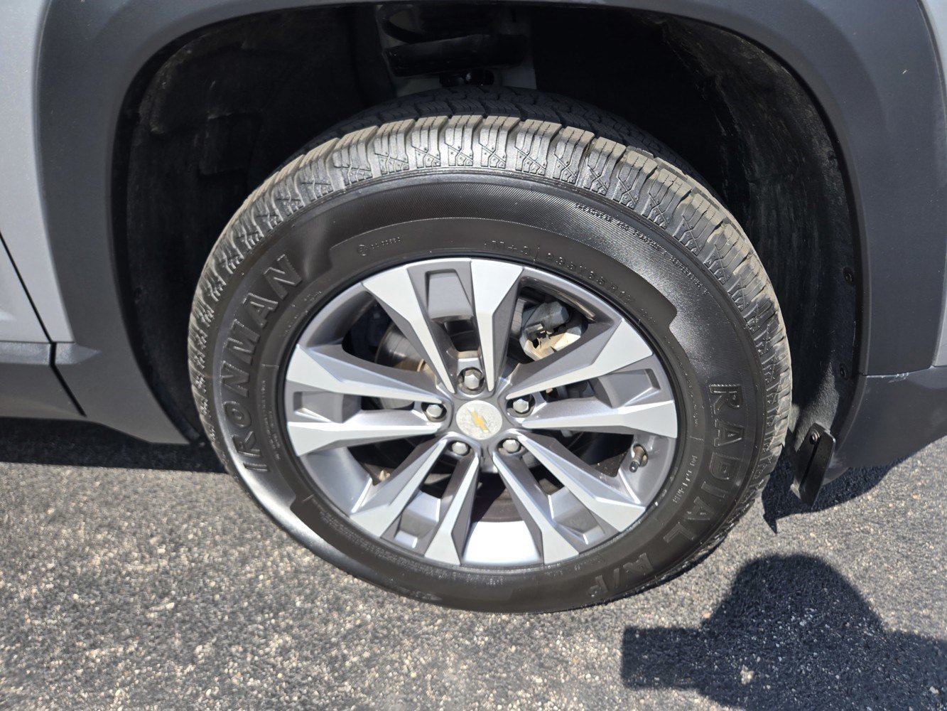 Used 2025 Chevrolet Equinox LT w/ Convenience Package II AWD/4WD image 40