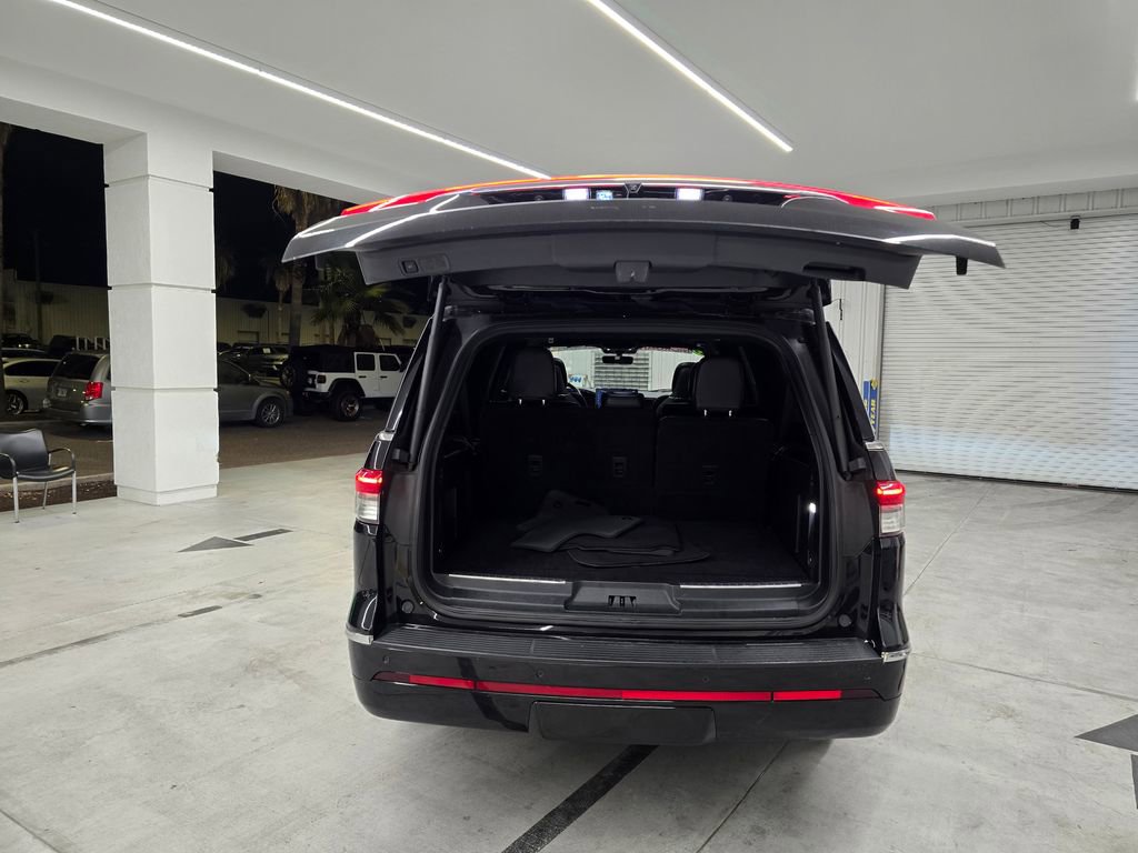 Used 2023 Lincoln Navigator L Reserve AWD/4WD image 44