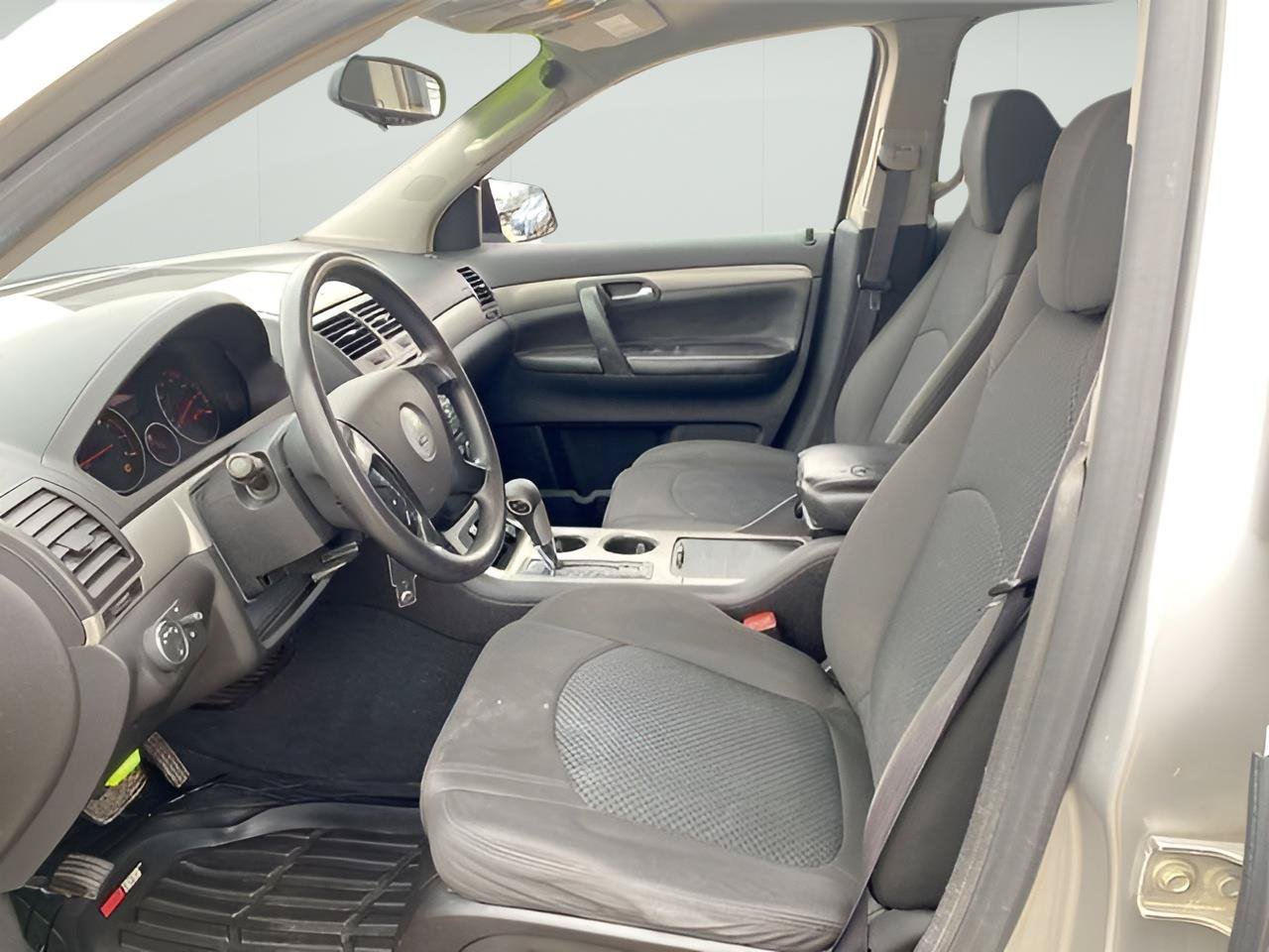 Used 2007 Saturn Outlook XE w/ Advanced Audio Pkg FWD image 24