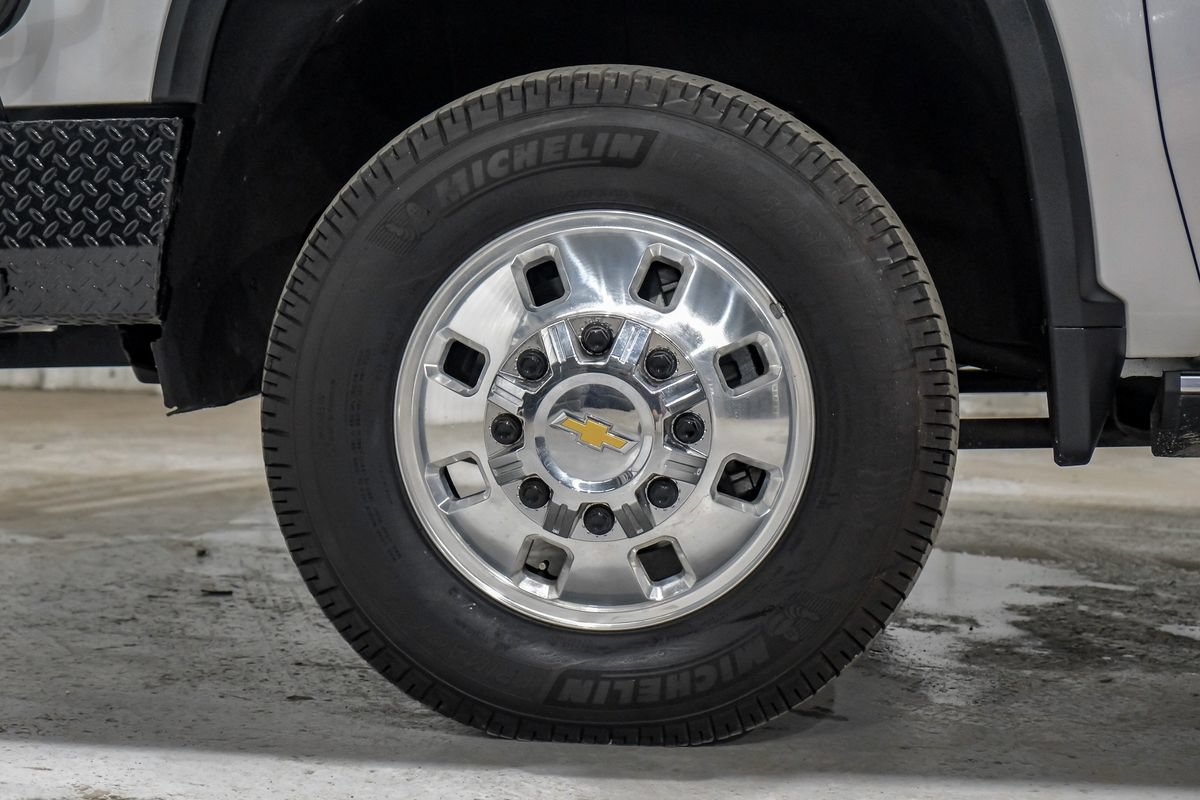 Used 2025 Chevrolet Silverado 3500 High Country w/ High Country Premium Package AWD/4WD image 62