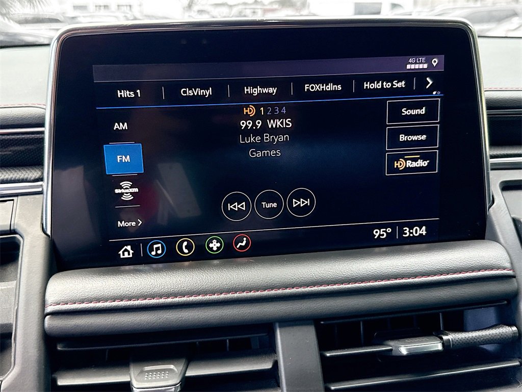 Used 2021 Chevrolet Suburban RST image 15