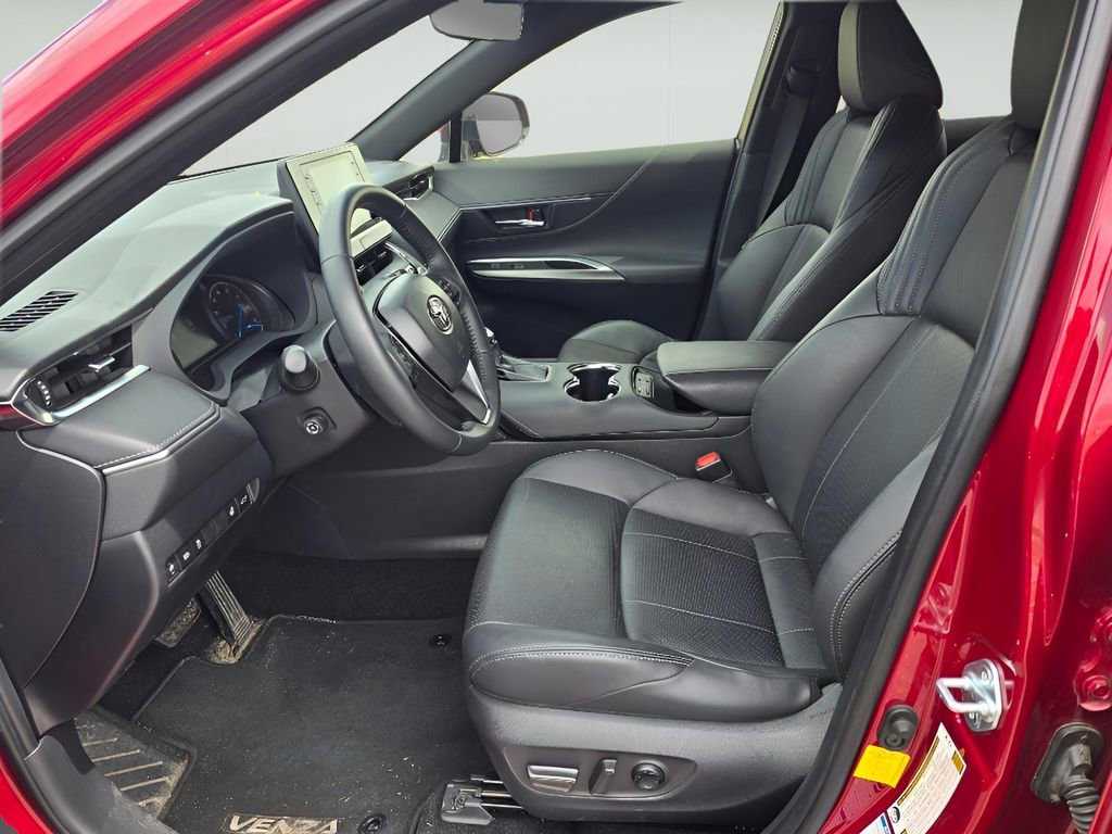 Used 2021 Toyota Venza XLE w/ Softex Package image 27