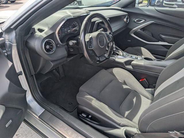 Used 2024 Chevrolet Camaro LT w/ Technology Package image 6