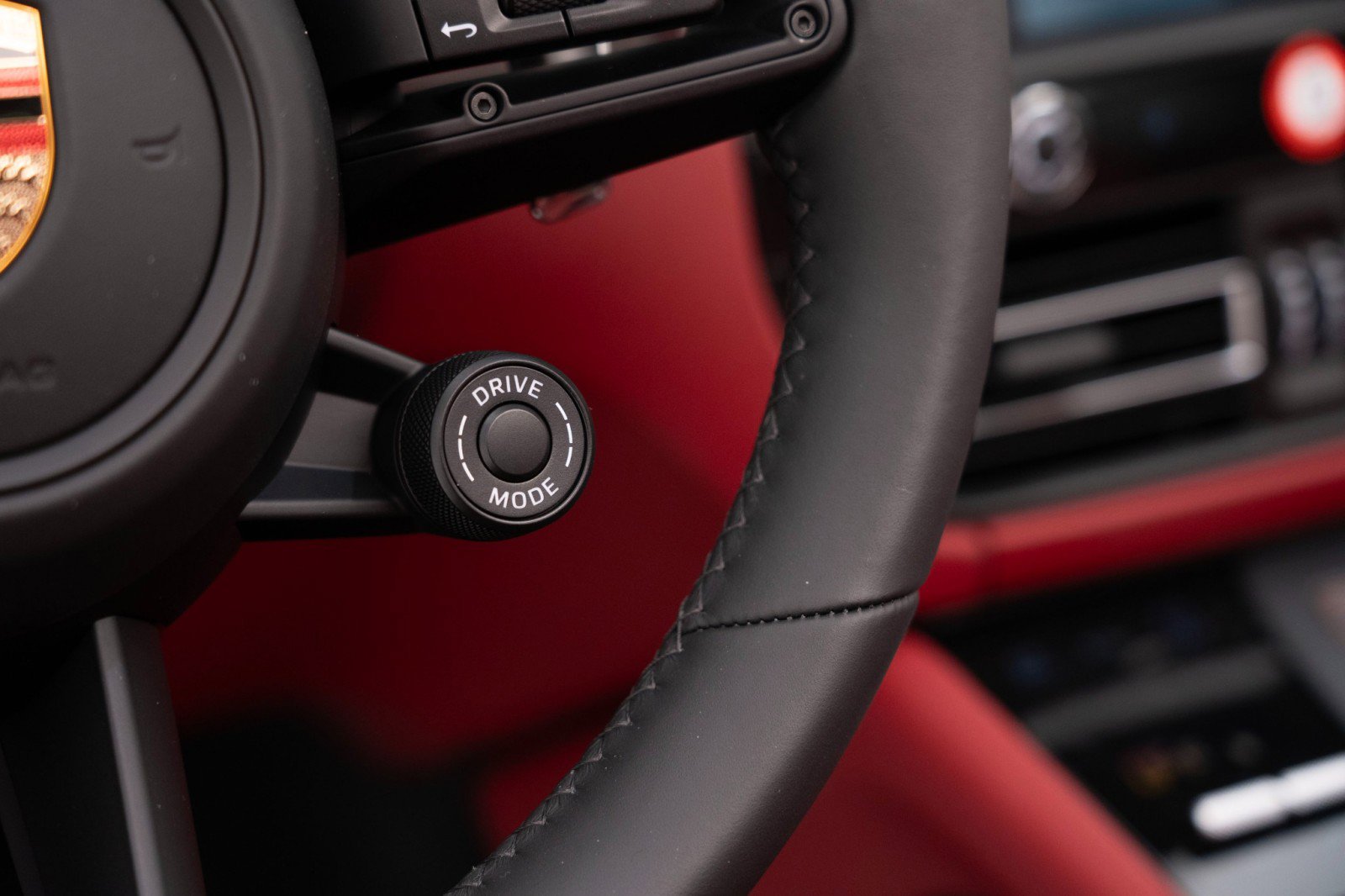 New 2026 Porsche Macan GTS image 28