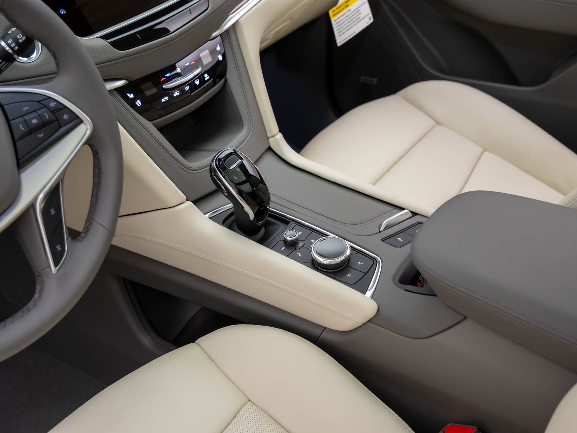 New 2026 Cadillac XT5 Premium Luxury w/ Driver Assist Package image 14