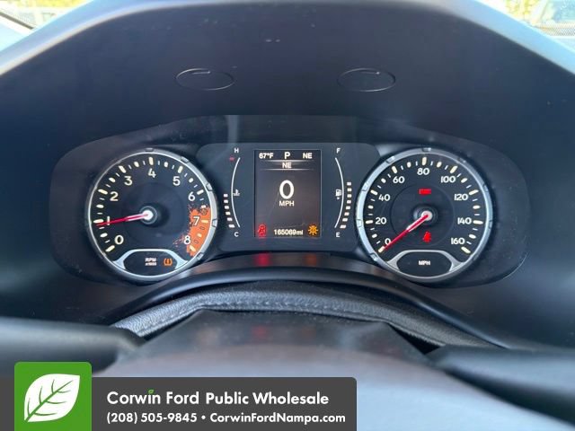 Used 2015 Jeep Renegade Latitude AWD/4WD image 17