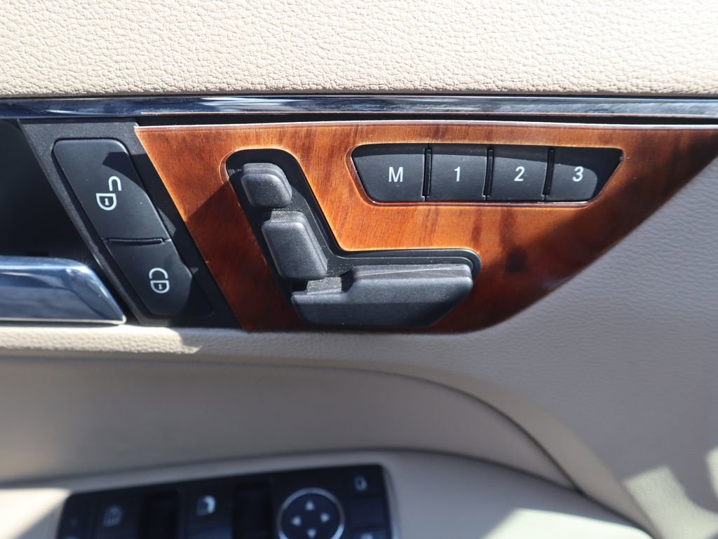 Used 2010 Mercedes-Benz E 350 Coupe image 22