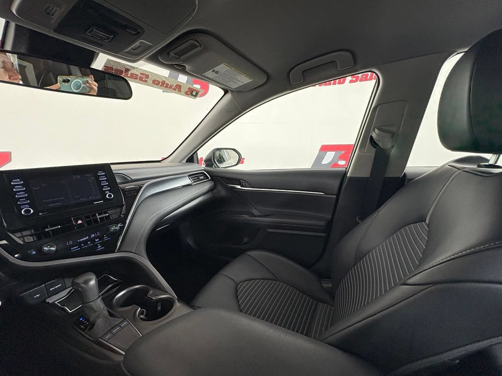 Used 2023 Toyota Camry SE FWD image 24