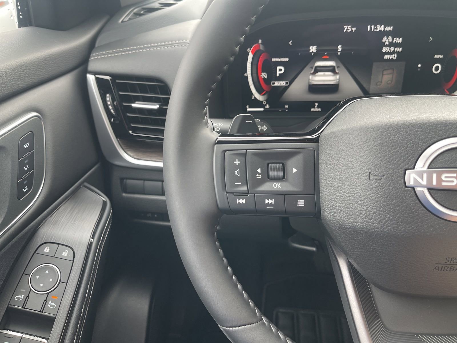 New 2026 Nissan Rogue Platinum image 37
