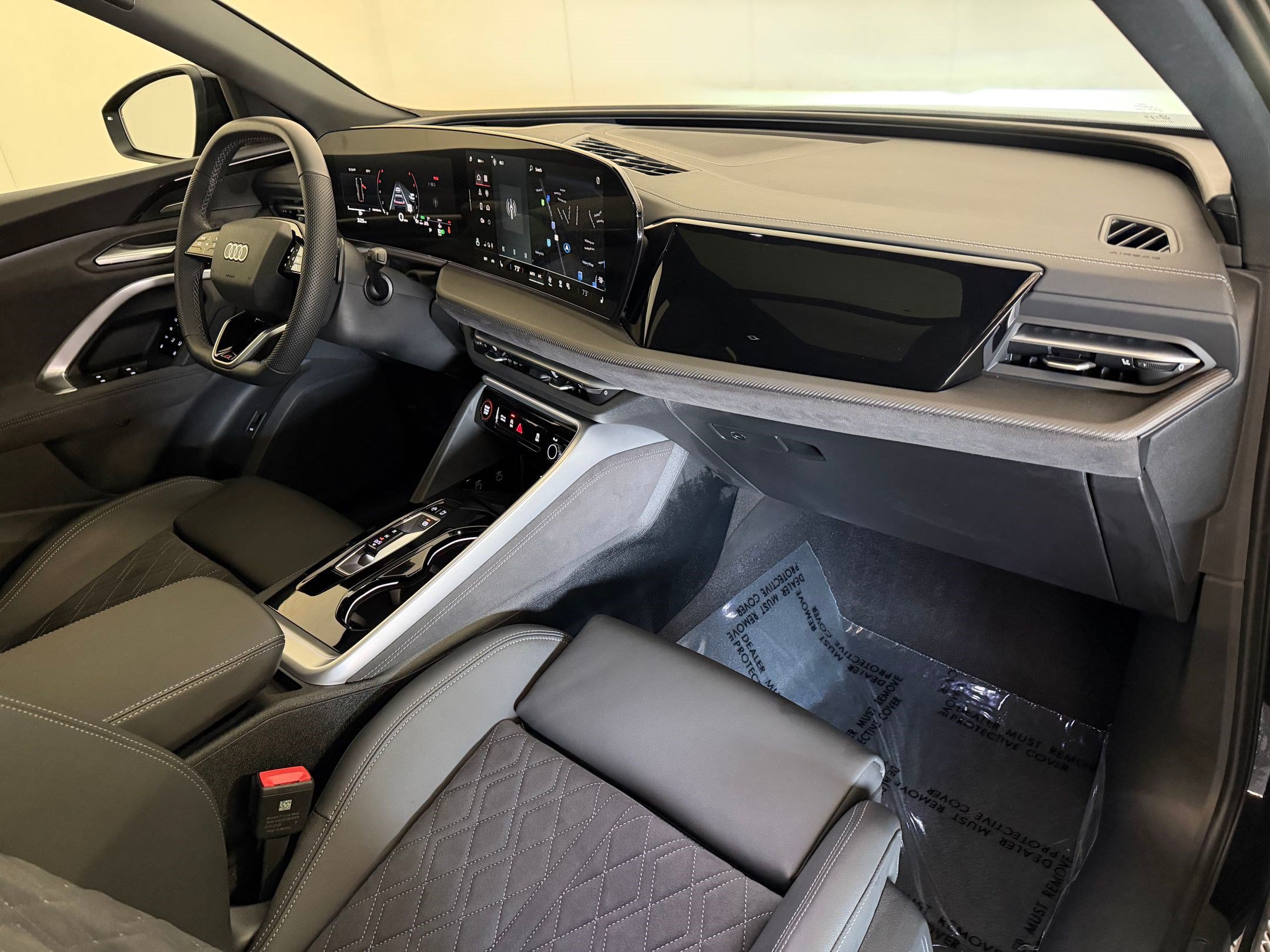 Certified 2025 Audi SQ5 Premium Plus AWD/4WD image 32