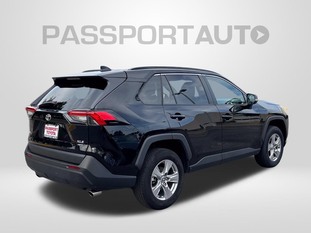Used 2025 Toyota RAV4 XLE AWD/4WD image 8
