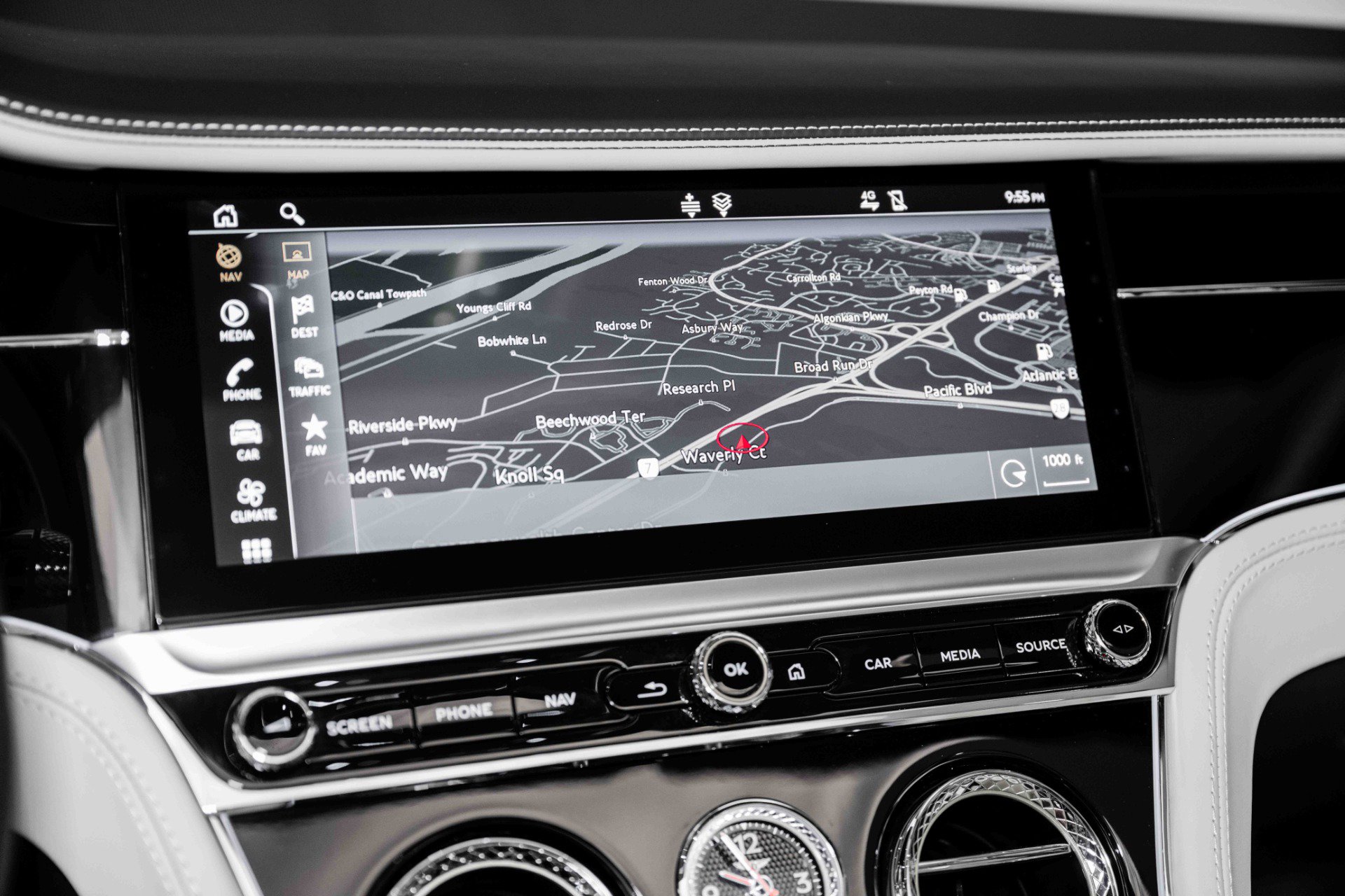 Used 2022 Bentley Continental GT image 26