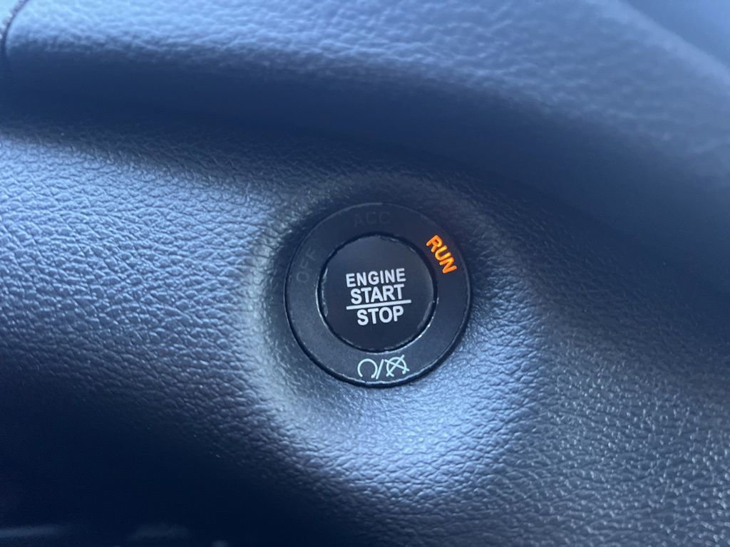 Used 2019 Jeep Cherokee Trailhawk image 20