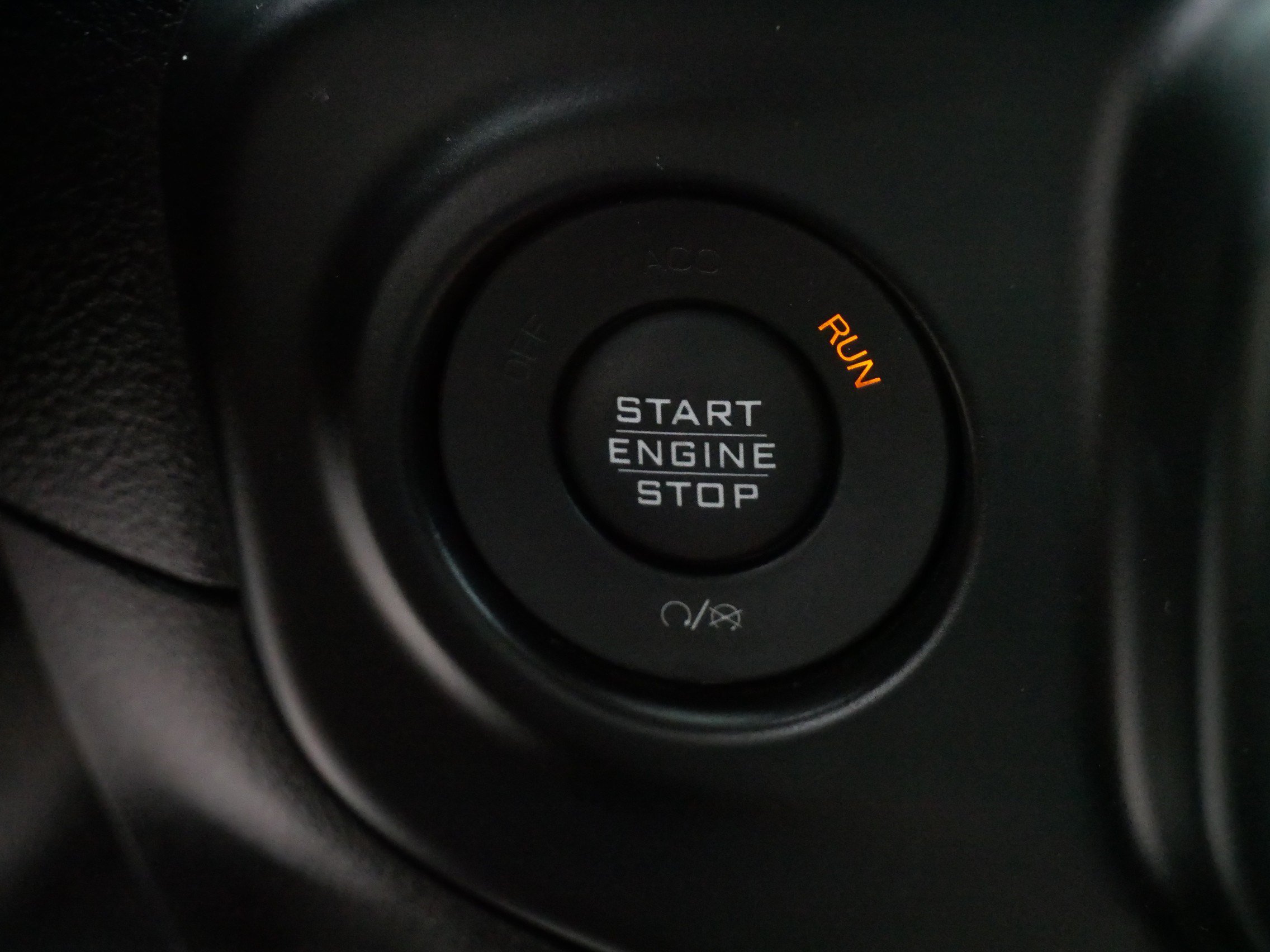 Used 2018 Jeep Wrangler Unlimited Rubicon w/ Dual Top Group AWD/4WD image 28