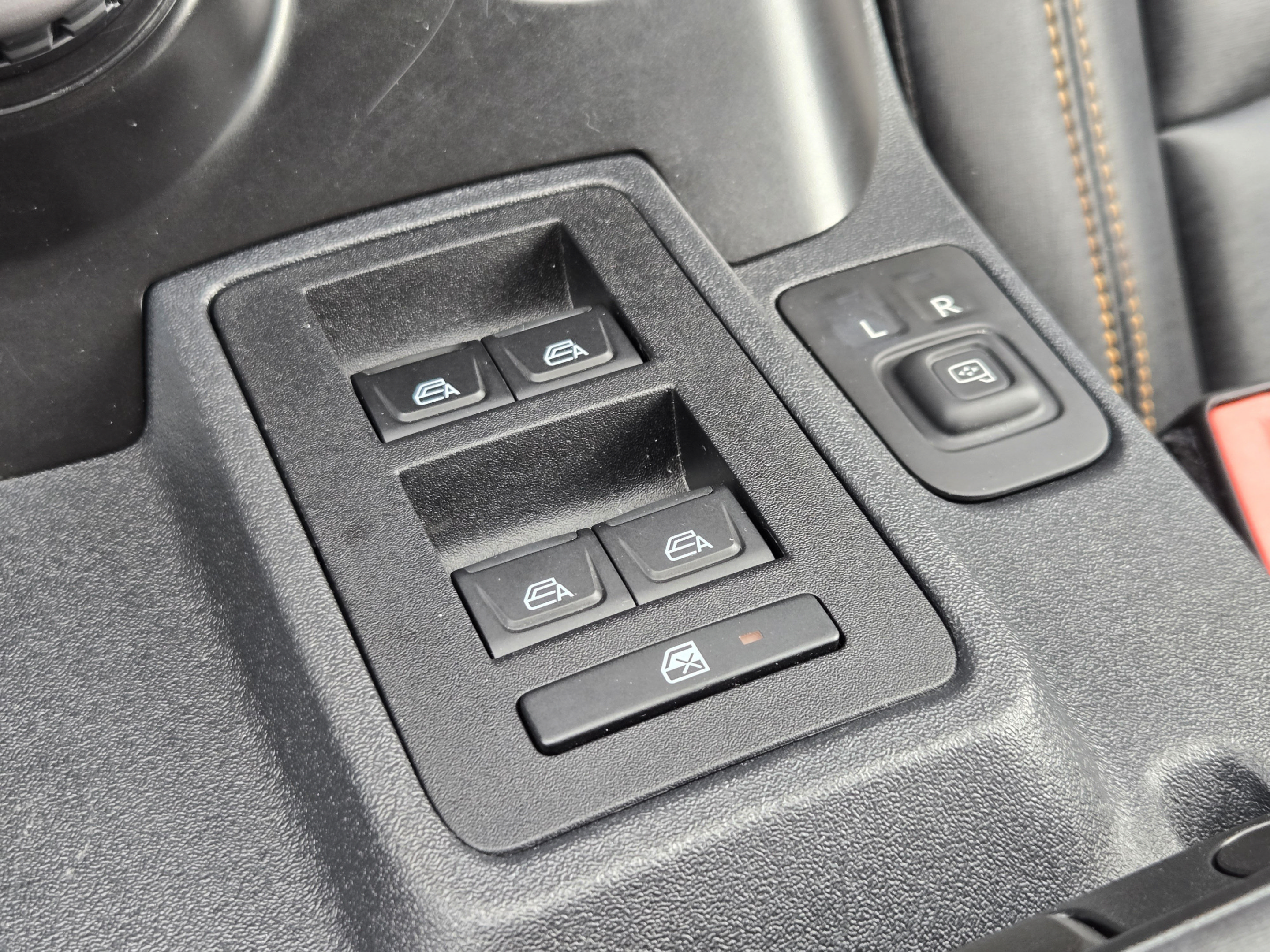 Used 2024 Ford Bronco Badlands AWD/4WD image 14
